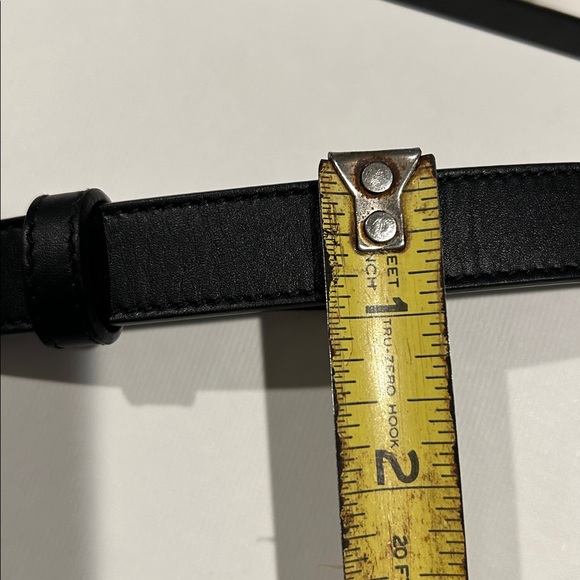 Authentic Gucci Black Leather Slim
GG Marmont Belt 409417 115/46 with Gift Box - Picture 9 of 11